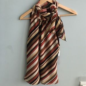 NWT Bandolino neck tie top